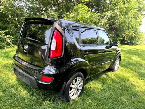 2013 Kia Soul +