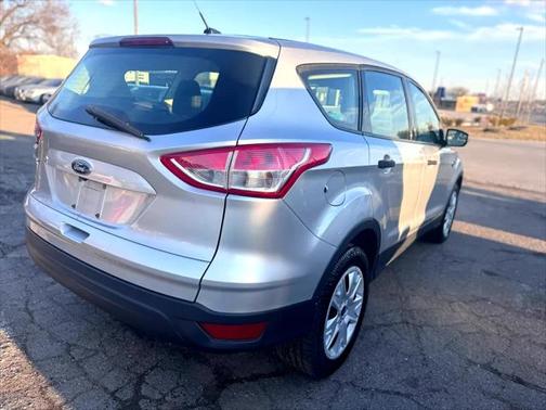 2016 Ford Escape S