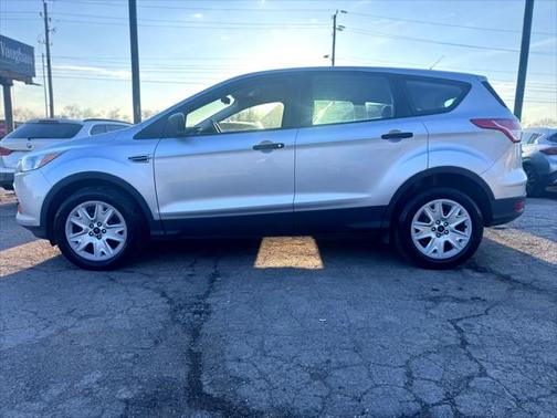 2016 Ford Escape S