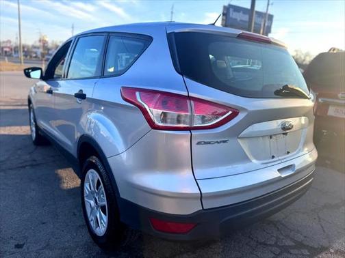 2016 Ford Escape S