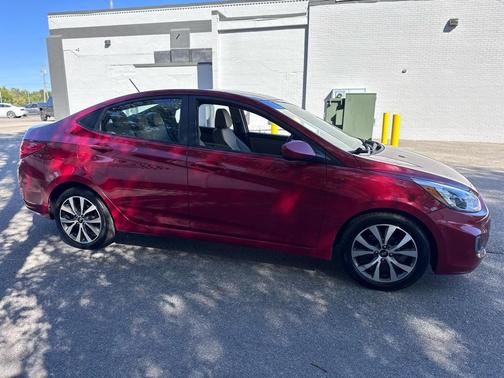 2017 Hyundai Accent Value Edition
