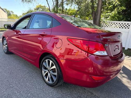 2017 Hyundai Accent Value Edition