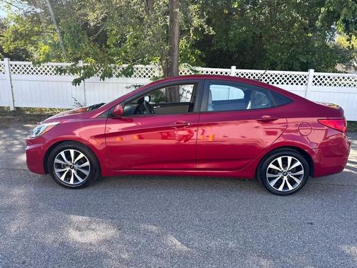 2017 Hyundai Accent Value Edition