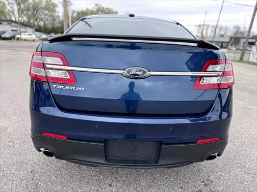 2016 Ford Taurus SEL