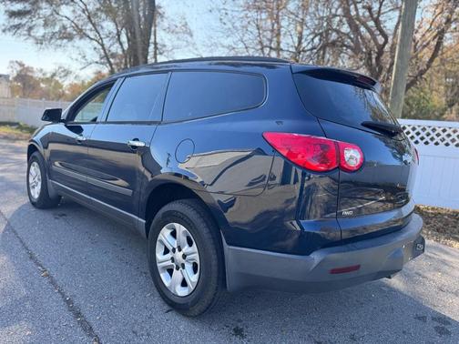 2012 Chevrolet Traverse LS