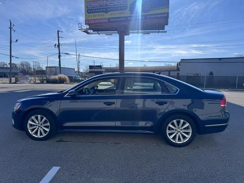 2012 Volkswagen Passat 2.5 SEL