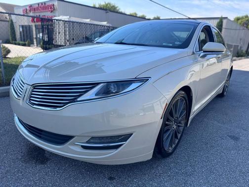 2015 Lincoln MKZ Base