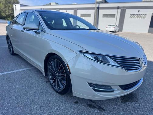 2015 Lincoln MKZ Base
