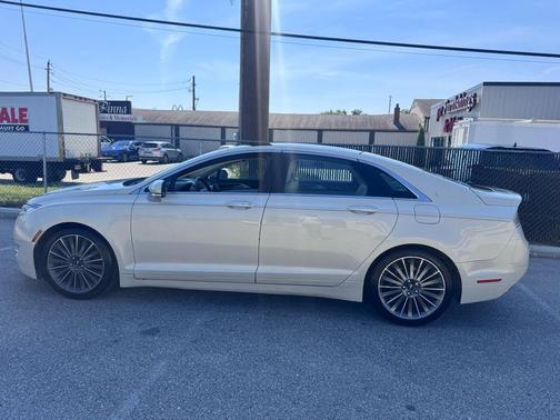 2015 Lincoln MKZ Base