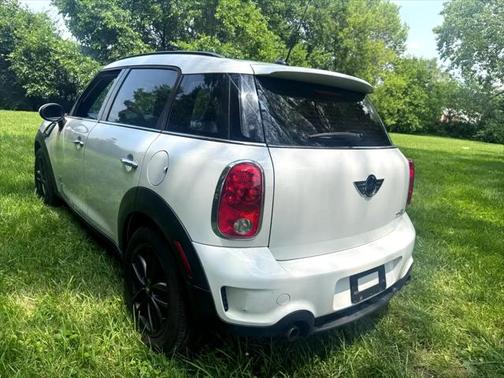 2012 MINI Cooper S Countryman Base