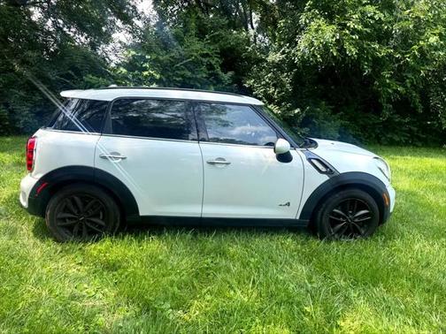 2012 MINI Cooper S Countryman Base