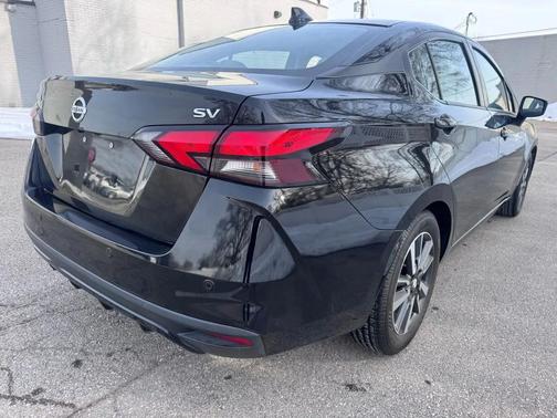 2021 Nissan Versa 1.6 SV
