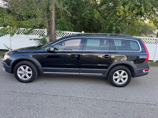 2010 Volvo XC70 3.2