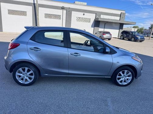 2011 Mazda Mazda2 Touring