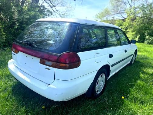 1999 Subaru Legacy Base