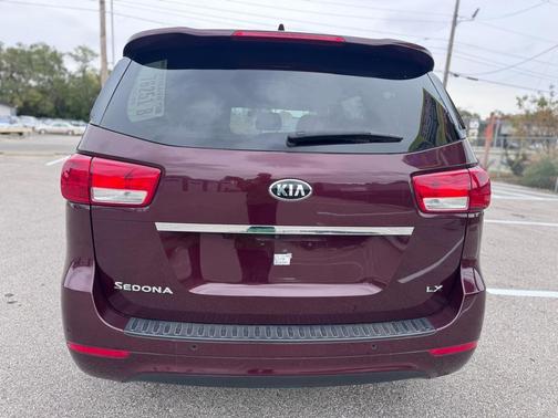 2016 Kia Sedona LX