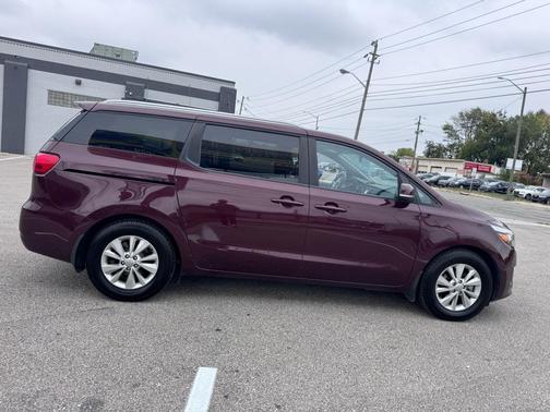 2016 Kia Sedona LX