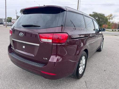 2016 Kia Sedona LX