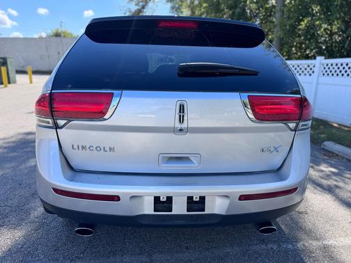 2013 Lincoln MKX Base