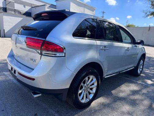 2013 Lincoln MKX Base