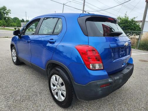 Blue 2015 Chevrolet Trax 1LS