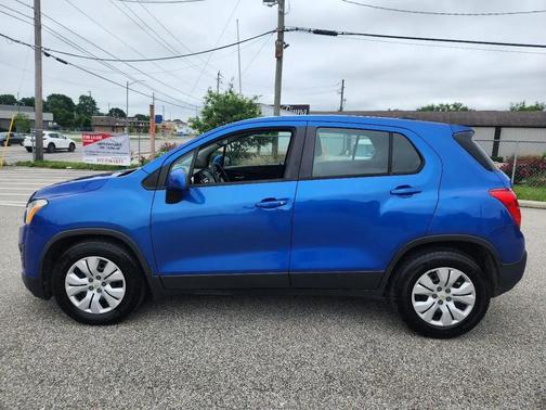 Blue 2015 Chevrolet Trax 1LS