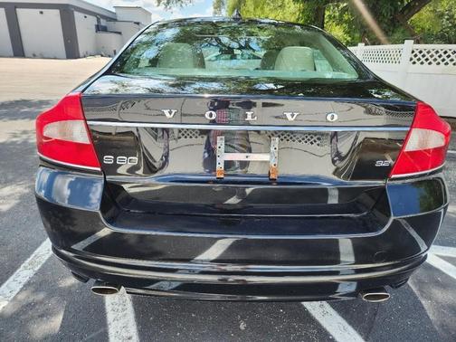 Black 2010 Volvo S80 3.2