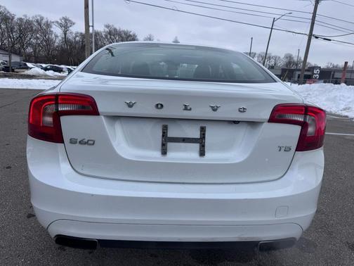 2015 Volvo S60 T5 Premier