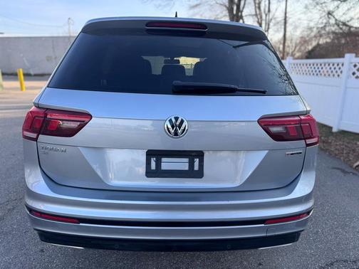 2021 Volkswagen Tiguan 2.0T SE R-Line Black 4MOTION