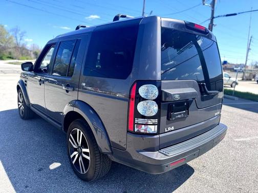 2016 Land Rover LR4 Base