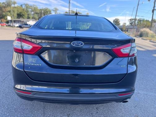 2015 Ford Fusion SE