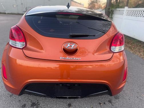2012 Hyundai Veloster Base