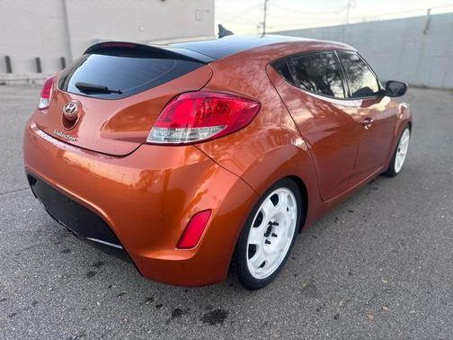 2012 Hyundai Veloster Base