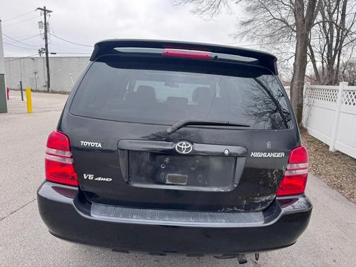 2001 Toyota Highlander Base