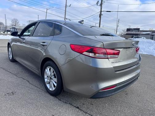 2016 Kia Optima LX