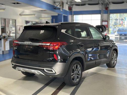 2023 Kia Seltos S