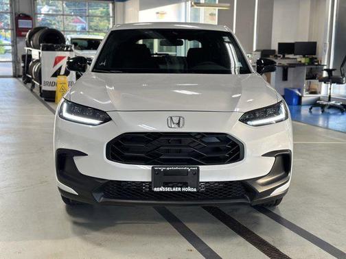 2025 Honda HR-V 2WD Sport