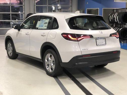 2025 Honda HR-V LX