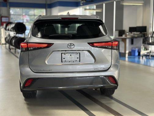 2020 Toyota Highlander Limited
