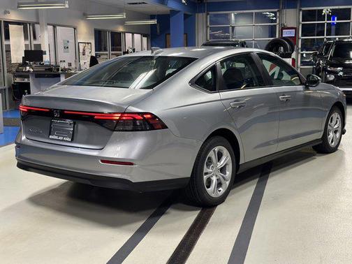 2025 Honda Accord LX 1.5T