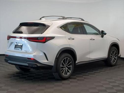 2025 Lexus NX 350h Premium