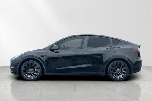 2022 Tesla Model Y Long Range Dual Motor All-Wheel Drive
