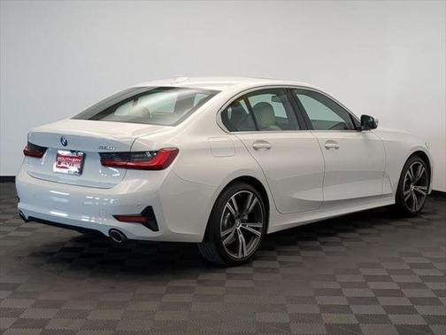2022 BMW 330 330i