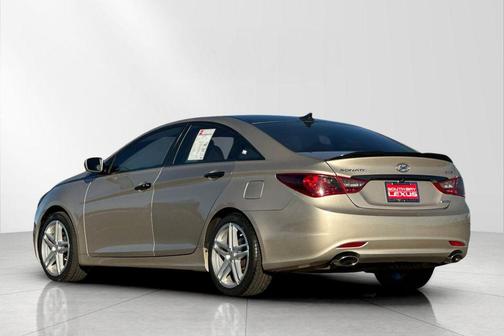 2011 Hyundai SONATA Limited 2.0T