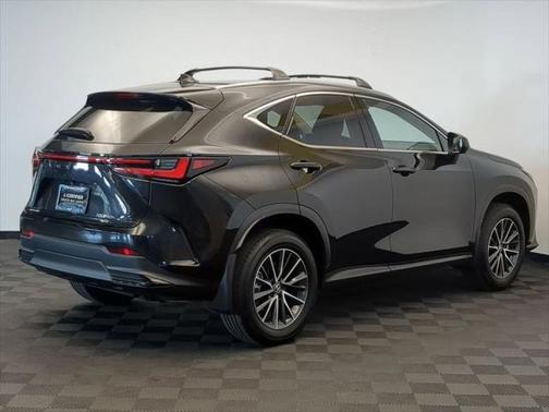 2025 Lexus NX 350h Premium