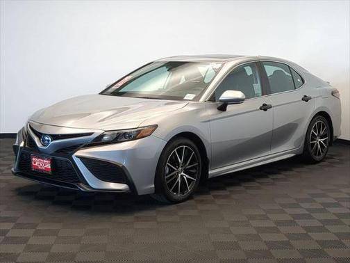 2024 Toyota Camry Hybrid SE