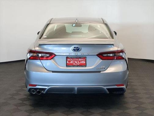 2024 Toyota Camry Hybrid SE