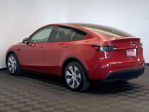 2022 Tesla Model Y Long Range Dual Motor All-Wheel Drive