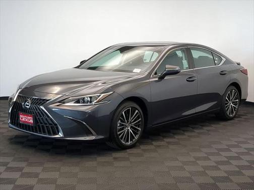 2025 Lexus ES 300h Base