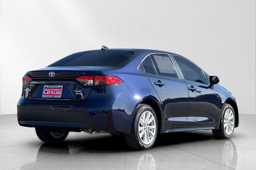 2025 Toyota Corolla Hybrid LE